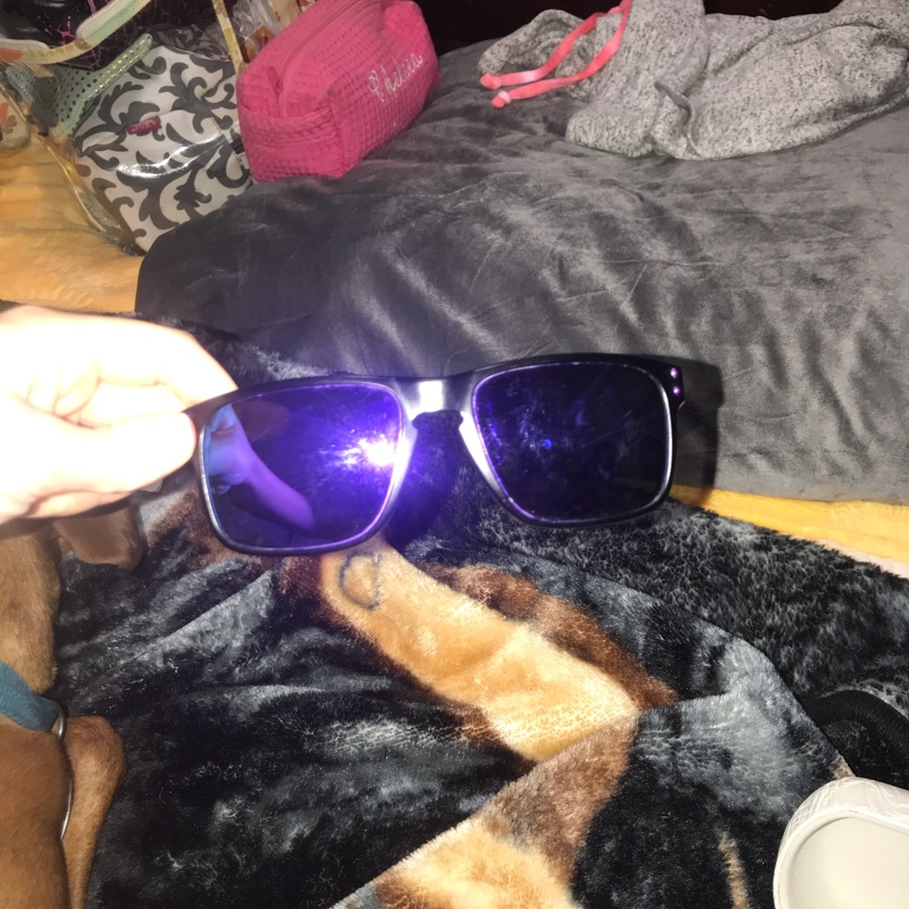 Oakley Holbrooks
